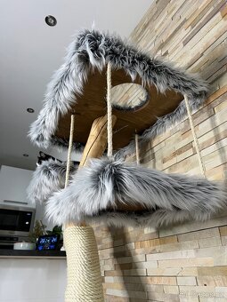 Kočičí strom s houpačkou - 2