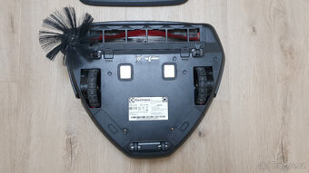 Robotický vysavač Electrolux Pure I9.2 - 2