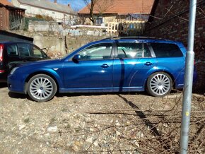 Ford Mondeo ST 220 - 2