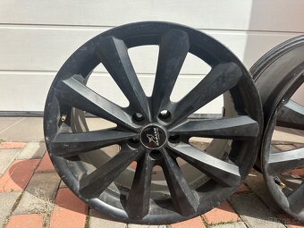 R17 5x100 černá Alessio - 2