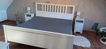 Manželská postel a noční stolky Ikea - 2
