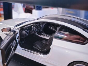 BMW M6 1:18 Paragon Models - 2