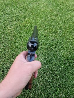 Flobert 9mm, Chiappa, flobertka CENA 9000KČ DO 8.5.2025 - 2
