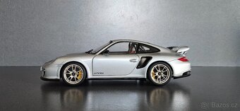Autoart Porsche 911 (977) GT2 RS - 2