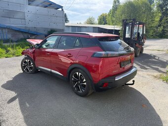 PEUGEOT 2008 II 1.2 PURE TECH 10/2023 ČR - 2