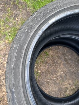 2ks celoročních pneu 245/40 R18 - Trazano - 2