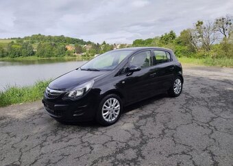 Opel Corsa 1.2 16v Klima, Malé Km benzín manuál 51 kw - 2