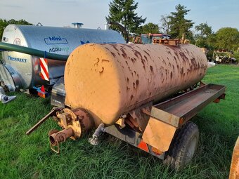 Fekál 3000 litrů - 2