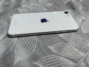 iPhone SE 2020 - 2