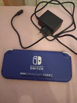 Nintendo switch lite - 2