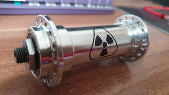 Retro Nukeproof přední náboj - 2