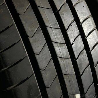 Letní pneu 215/60 R17 96H Kumho 5mm - 2