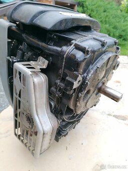 Motor do sekačky - 2