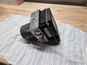 Jednotka ABS Peugeot 807 Citroen C8 2.0HDI 100kW RHR - 2