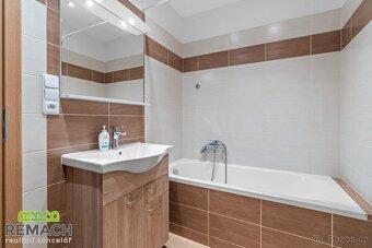 Pronájem, byt 2+kk, 50 m2 + terasa 16 m2 + parkovací místo - - 2