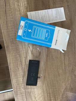 Prodám novou baterii iPhone 7 - 2