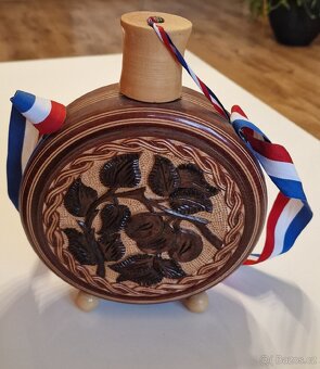 Vyřezávaná čutora - 2