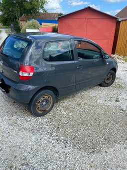 Volkswagen fox - 2