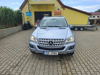 MERCEDES-BENZ ML300-4MAMTIC-TOP KRÁSNÝ STAV - 2