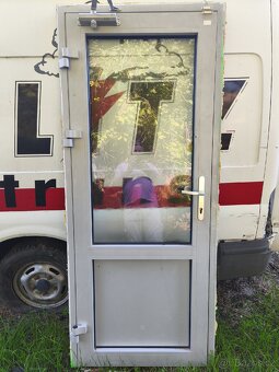 VCHODOVÉ HLINÍKOVÉ DVEŘE - 2