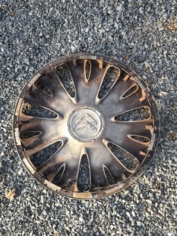 1x 15" poklice na Citroën. - 2