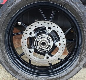 Zadní kolo BMW 17" - 2