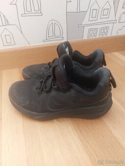 Dětské boty Nike Run, velikost 30 - 2
