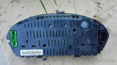 ŠKODA FABIA - PŘÍSTROJOVÁ DESKA - 2