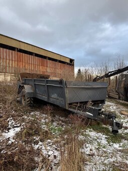 Rozmetadlo hnoje RUR 5 - 2