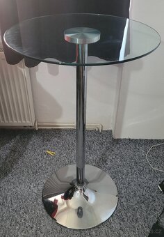 Skleněný stůl - 2