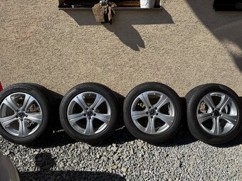 Alu kola Mercedes - 2