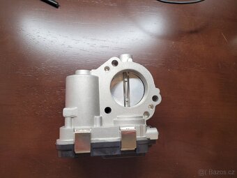Škrticí klapka 04C133062D
ÚPLNĚ NOVA - 2