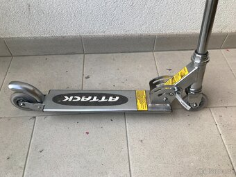 Skladací koloběžka Attack - 2