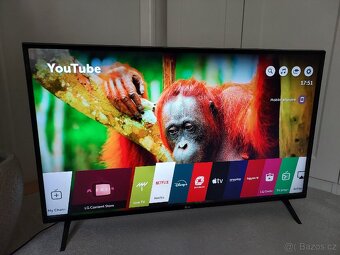 49"(125cm) 4K LG TV - 2