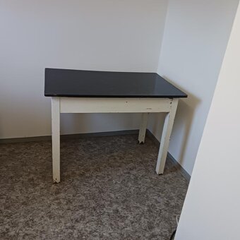 celodřevěný pevný stůl - 2