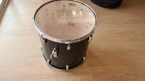 Kvalitní bicí souprava Pearl - 2