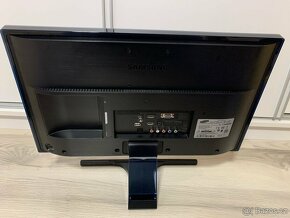 LCD Monitor 24" Samsung - málo používaný - 2