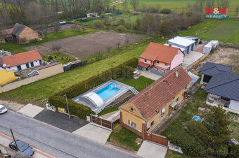 Prodej rodinného domu, 190 m², Nové Dvory - 2