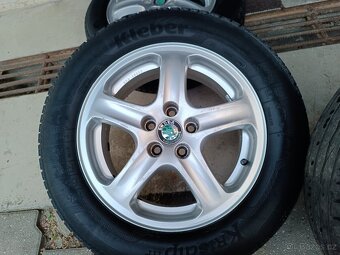R15 6J15 ET38 Octavia 1 - 2