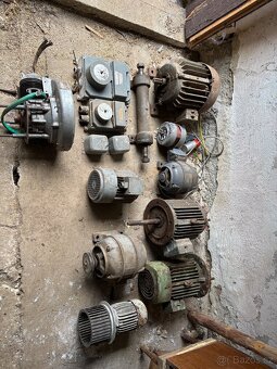 Motory - 2