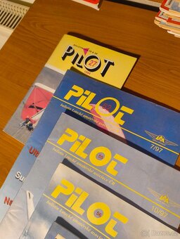 Časopisy "Pilot" a "Letectví + Kosmonautika" - 2