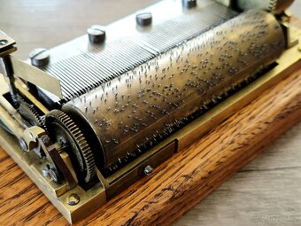 Raritní hudební mechanizmus Willenbacher & Rzebitschek, 1840 - 2