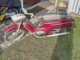 Jawa pionyr - 2