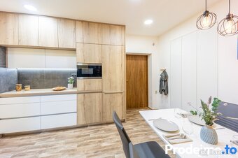Prodej bytu se 3 jednotkami, 122 m2 - Znojmo, Palackého - 2