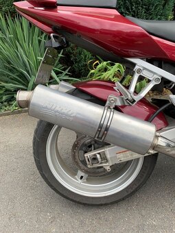 Suzuki SV1000s - 2