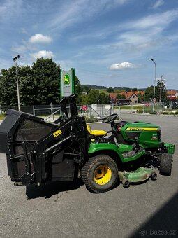 Žací traktor JOHN DEERE X950R - 2