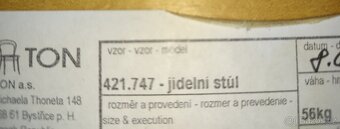Masivní rozkládací stůl značky TON + 4 židle - 2