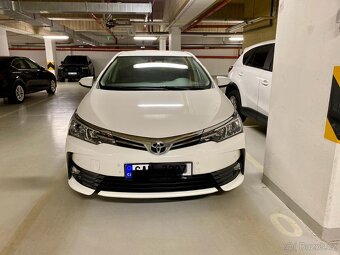 Toyota Corolla - 2