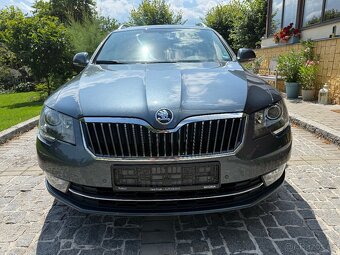 ŠKODA SUPERB KOMBI 2015 2.0TDI AMBITION PLUS - 2