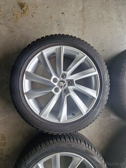 Zimní sada alu Škoda Kamiq / Scala 205/50 R17 Pirelli - 2